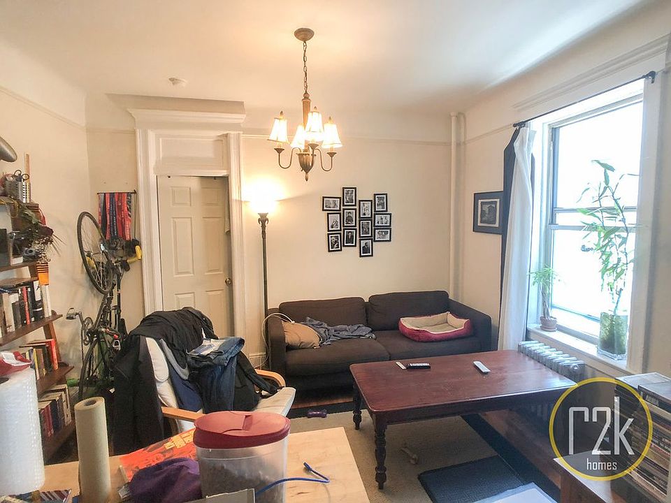 1st image of 1147 45th Ave APT 8