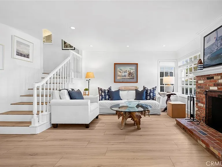 117 Amethyst Ave — Photo 4