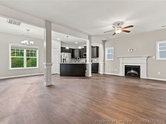 4th image of 1597 Mount Rainer Dr
