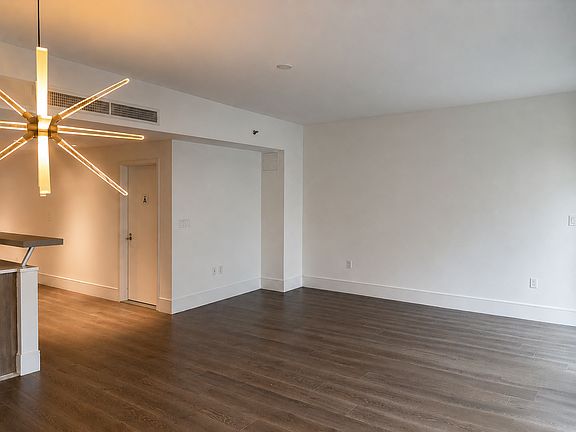 2nd image of 231 W 26th St APT 3