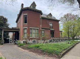 2101 Cherokee Pkwy #2, Louisville, KY 40204