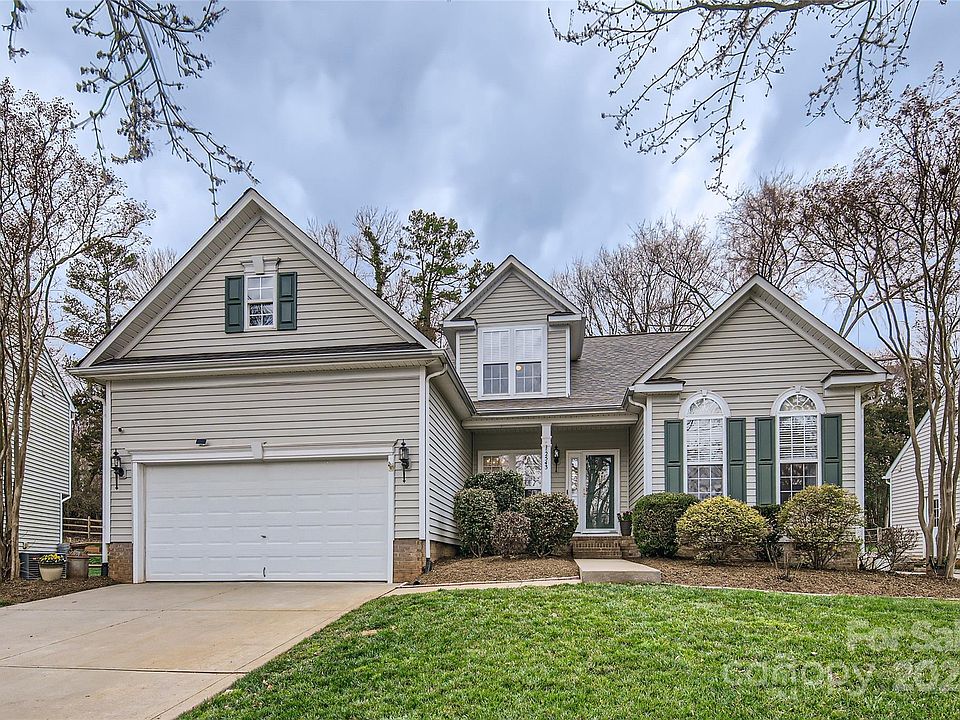 1st image of 2543 Shannon Dr