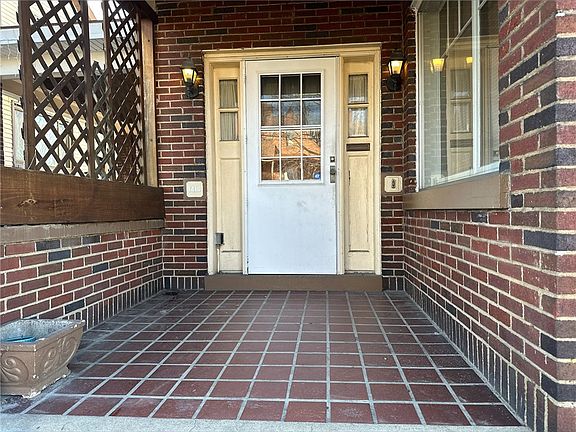 3rd image of 1410 Craig St