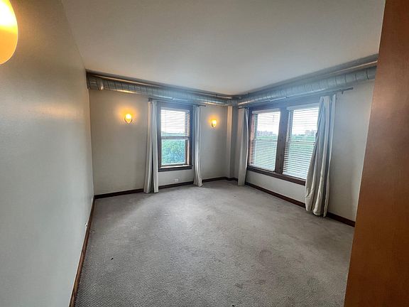 5th image of 5400 S Harper Ave Unit 704