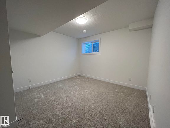 5th image of 5382 Kimball Pl SW