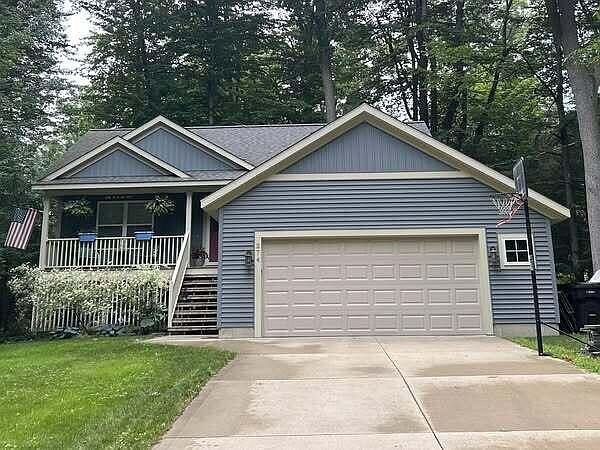 1st image of 274 Greenwood Ave