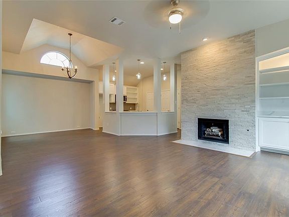 4th image of 4909 Rockcreek Ln