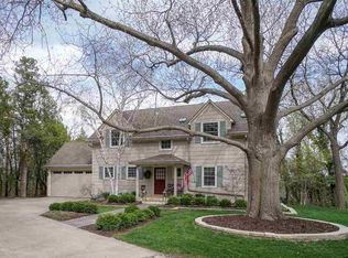 126 Longview Dr, Manhattan, KS 66502