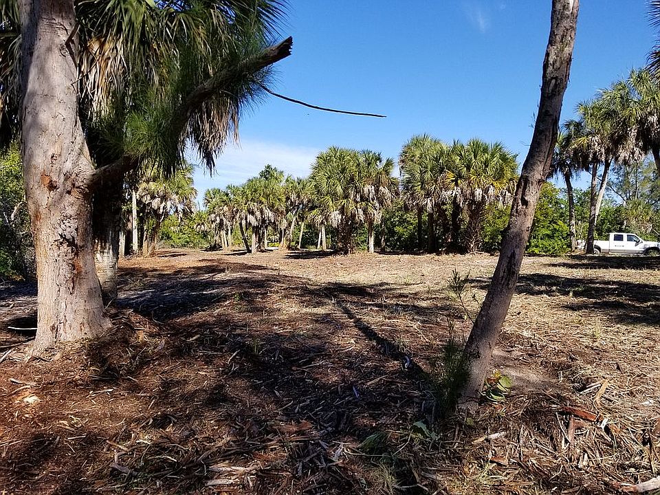 1st image of 6030 Sabal Palm Dr