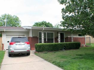 1904 N Prairie Ln, Augusta, KS 67010