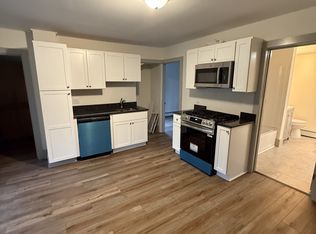 18 Railroad Ave, Taunton, MA 02780