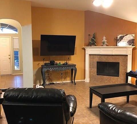 2nd image of 713 Logan Ct