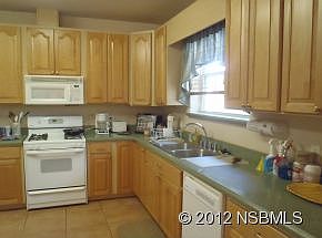 4th image of 800 North St
