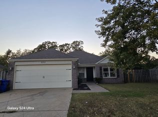 2310 S 12th Pl, Rogers, AR 72758