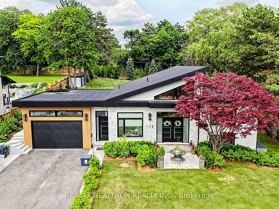 2nd image of 116 Laurentide Dr