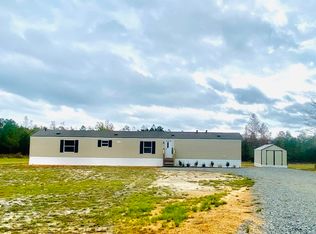 77 Old Dirt Rd, Perkinston, MS 39573