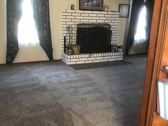 Formal Living from Entry 1