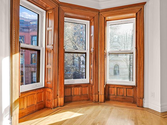 4th image of 888 Carroll St APT 3