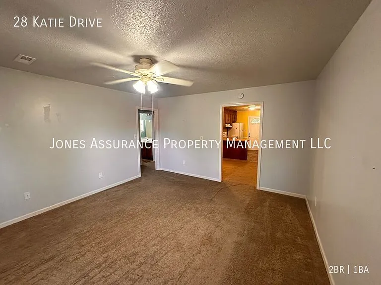 28 Katie Dr — Photo 3