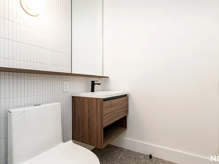 228 N 7th St #401 — Photo 10