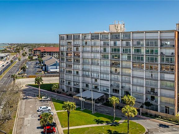 2nd image of 4600 Ocean Dr APT 1001