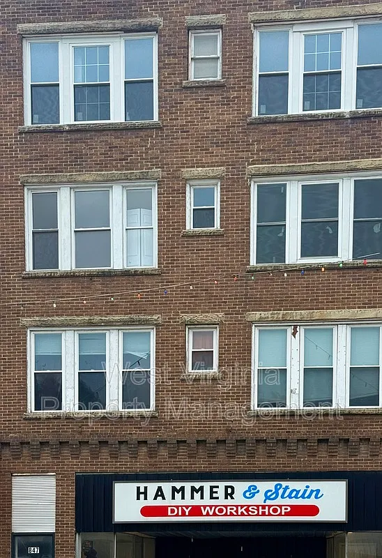 Building Photo - 847 Mercer St #4