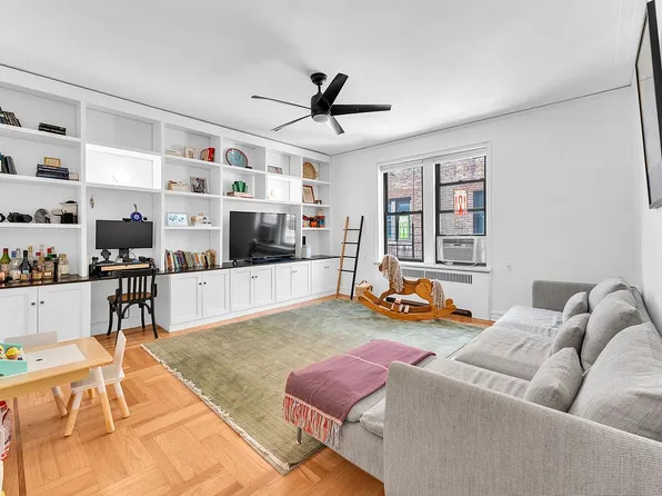 60 Cooper St APT 5H, New York, NY 10034
