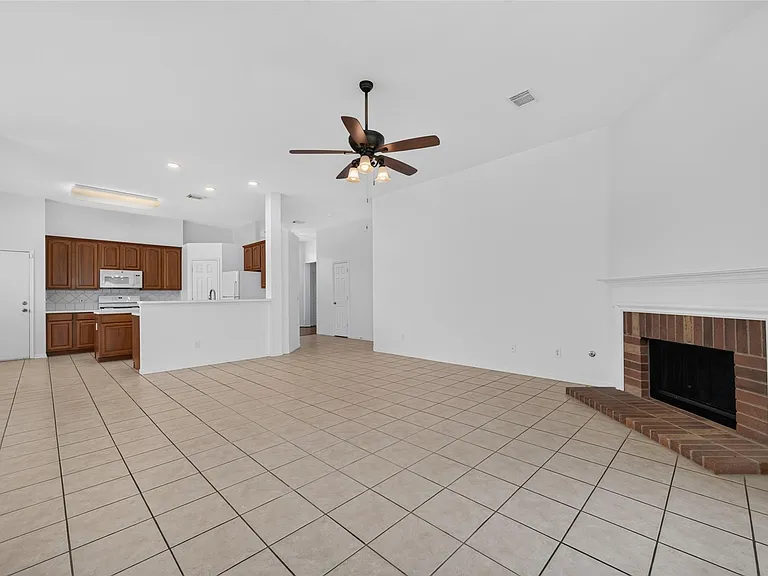 9534 Hanging Moss Trl — Photo 9
