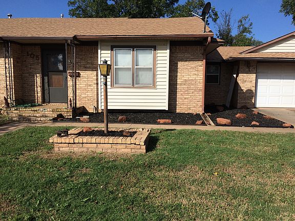2nd image of 105 S Lusk Ave