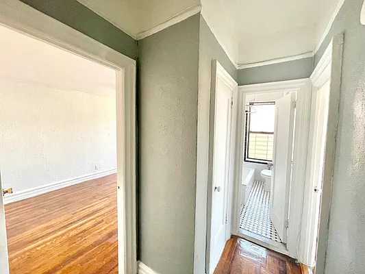 Rented by Pear NYC LLC | media 24