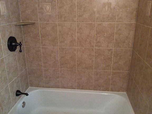 5th image of 4318 Aqua Vista Dr