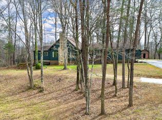 130 Dogwood Ter, Marietta, SC 29661