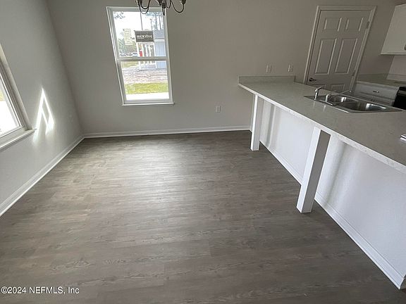 4th image of 435 N ORANGE Street