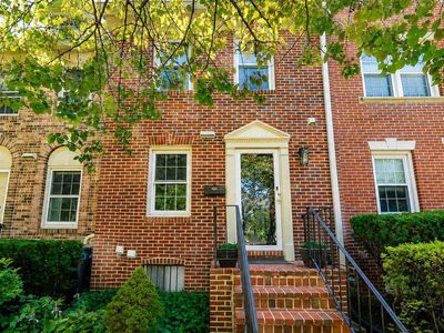 109 Great Falls St #10, Falls Church, VA, 22046