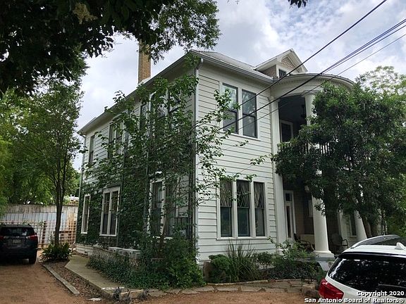 2nd image of 704 E Guenther St Unit 3