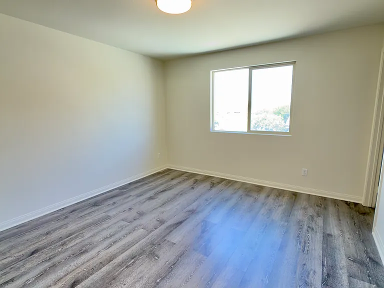 4837 Magnum Way — Photo 17