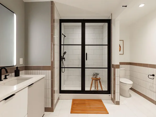 180 Morgan Street image 57 of 140