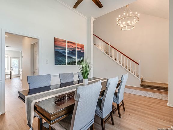 4th image of 9130 Brae Glen