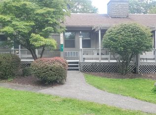 112 Condor Dr, Tamiment, PA 18371