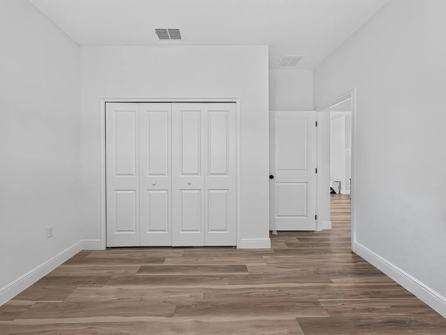 4 bed, 1833 sqft, $2,150 — Photo 4
