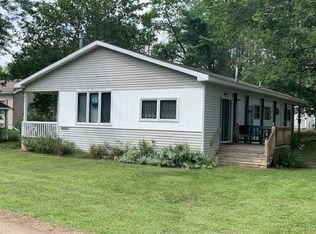 8067 Ray Dr, Newaygo, MI 49337