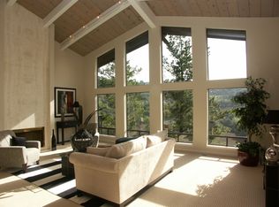 1115 Lakeview Dr, Hillsborough, CA