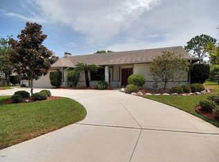 377 Crystal Lake Dr, Melbourne, FL 32940