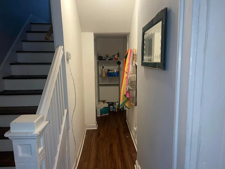 Summit St — Photo 12