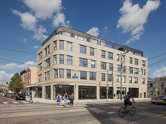 3rd image of 965 Frankford Ave #3B-2Ba