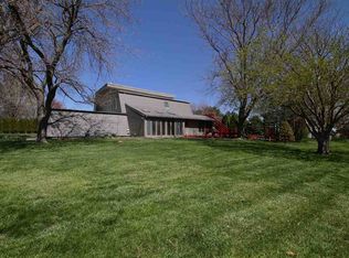 10511 1st Ave, Kearney, NE 68847
