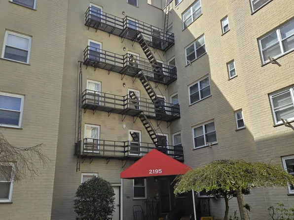 2195 N Central Rd, Fort Lee, NJ