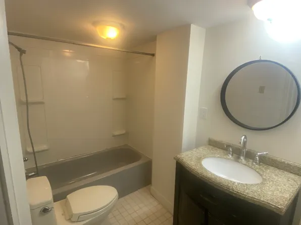 2007 Royal Cres, London, ON N5V 1P1