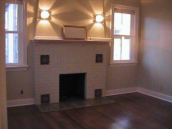 3rd image of 4915 Ames Ave