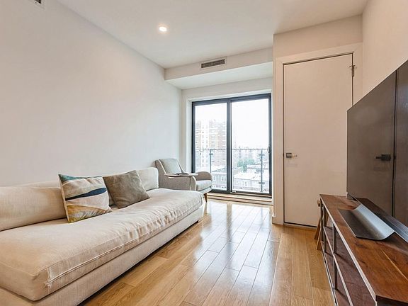 4th image of 21-17 31st Ave #6D